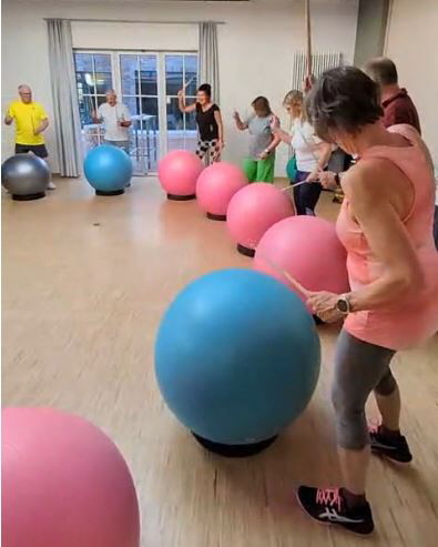 Eine Einheit Drums Alive
