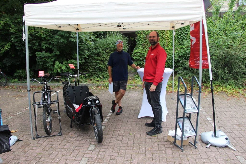 Henning Tesch von Velomobile informierte gerne über sein Angebot.